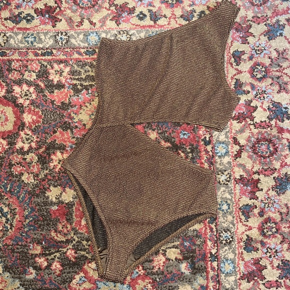 Final price ✨NWOT Beach riot ritzy Celine one piece - Picture 4 of 6